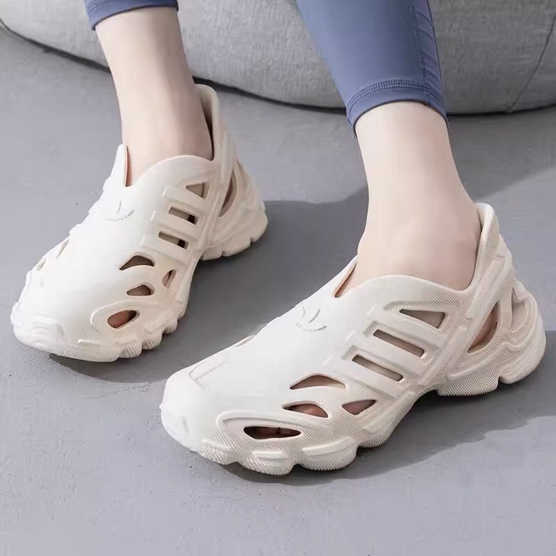 Adidas阿迪达斯男女款洞洞鞋