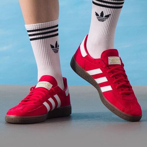 Adidas男女同款低帮耐磨休闲板鞋