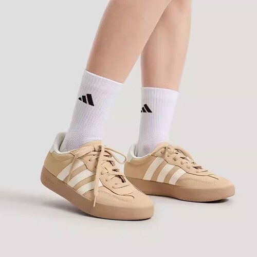Adidas阿迪达斯BARREDA MUNDIAL男女低帮耐磨时尚休闲板鞋KH7000