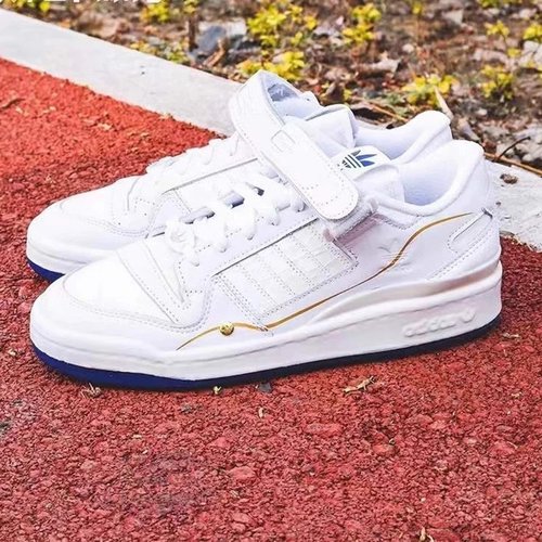 Adidas阿迪达斯男女款运动板鞋