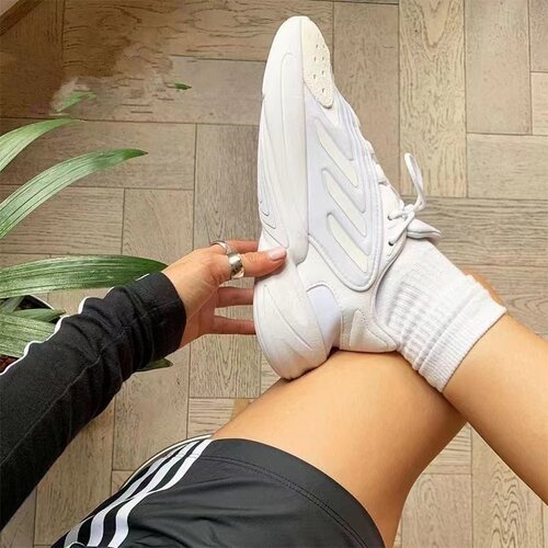 Adidas/阿迪达斯OZELIA跑步鞋
