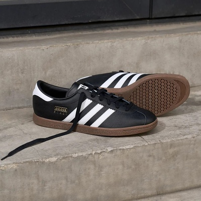 阿迪达斯男女经典复古运动板鞋