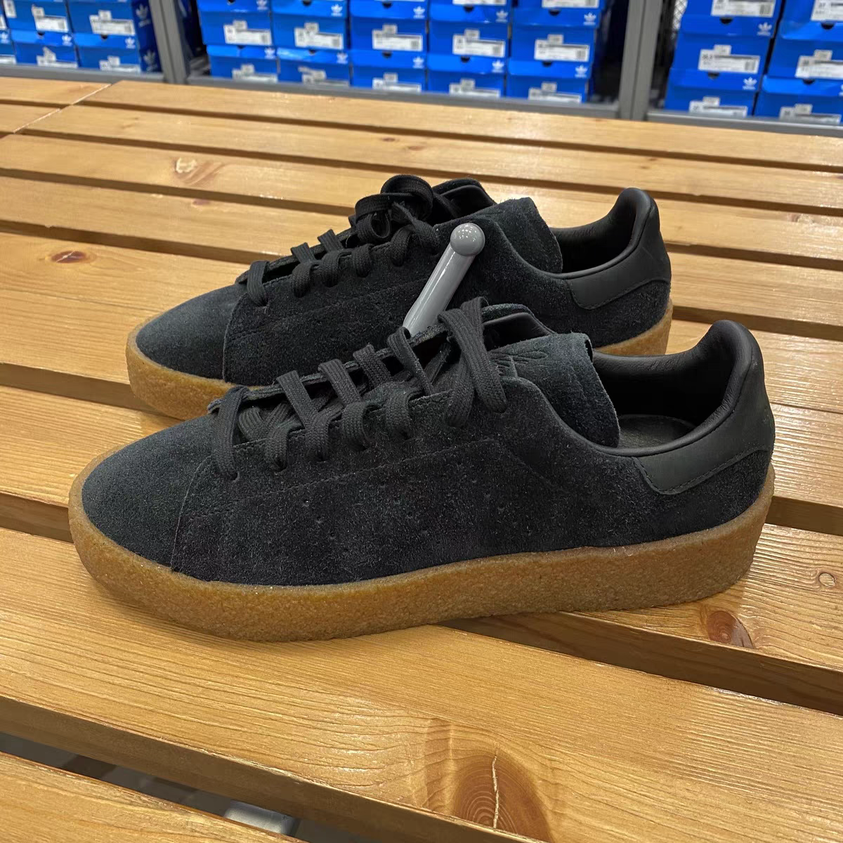 Adidas阿迪达斯男女款板鞋