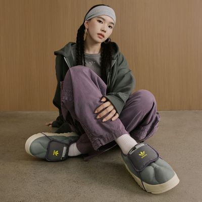 Adidas阿迪达斯男女款运动休闲鞋