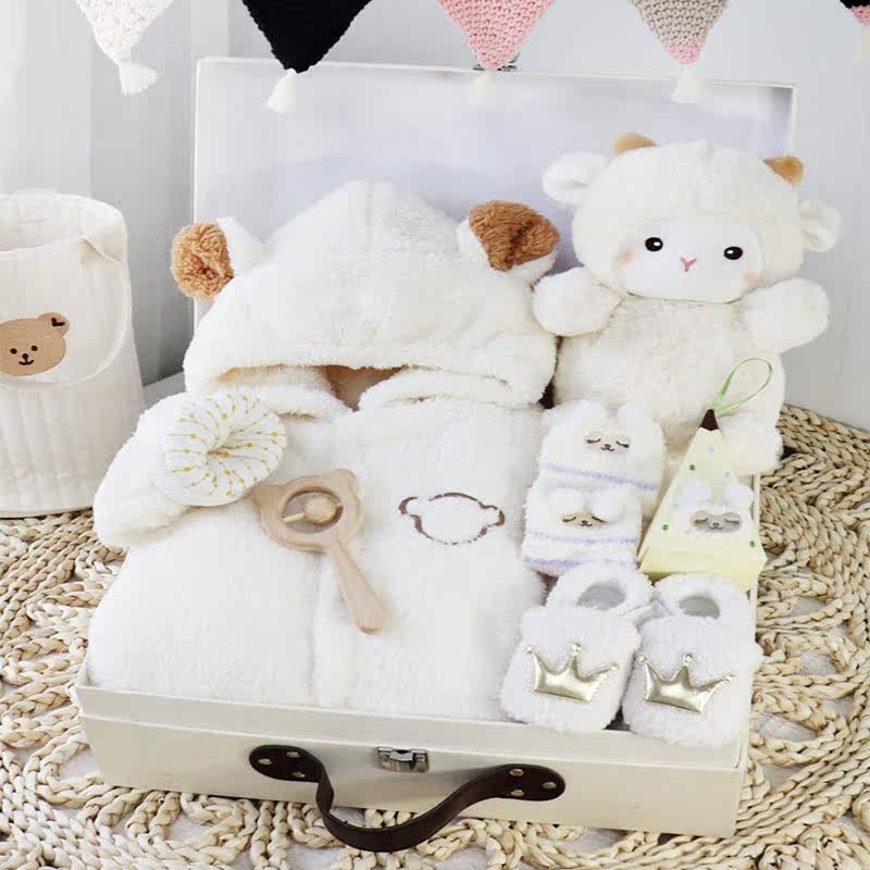 伟德bv1946官网-深圳大年初一迎318个“马宝宝”市妇联送上“成长包”