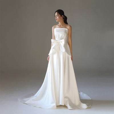 Veils简约缎面蝴蝶结抹胸婚纱