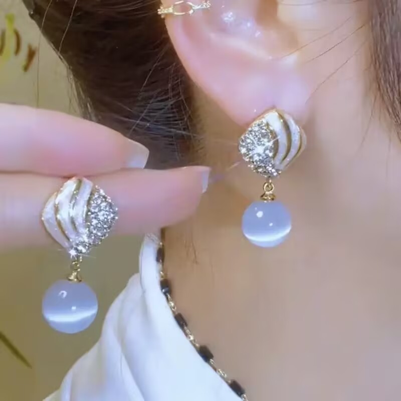 气质高级感几何白色滴油耳环轻奢优雅流苏珍珠耳坠时尚大气耳饰潮
