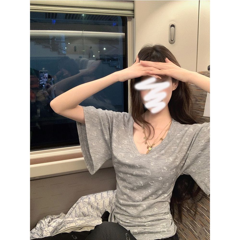 韩系温柔风Kitty印花V领蝙蝠袖T恤女夏季甜辣妹修身收腰短袖上衣