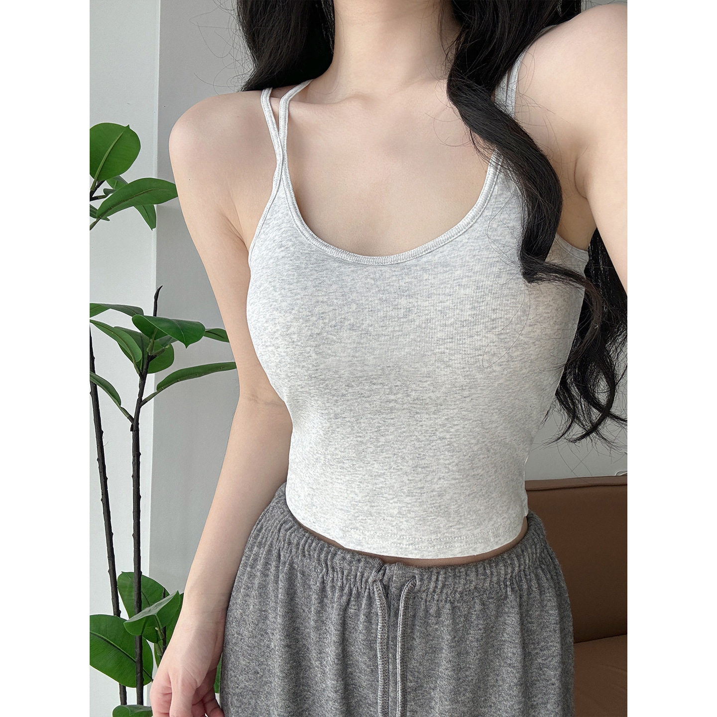 白灰色吊带背心内搭女夏外穿带胸垫美背内衣文胸一体打底瑜伽上衣