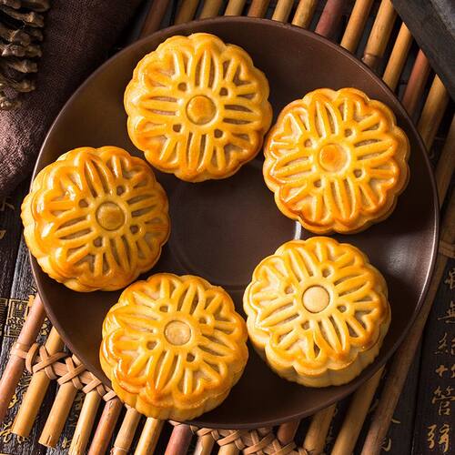 枣泥豆沙月饼整箱广式小月饼甜食