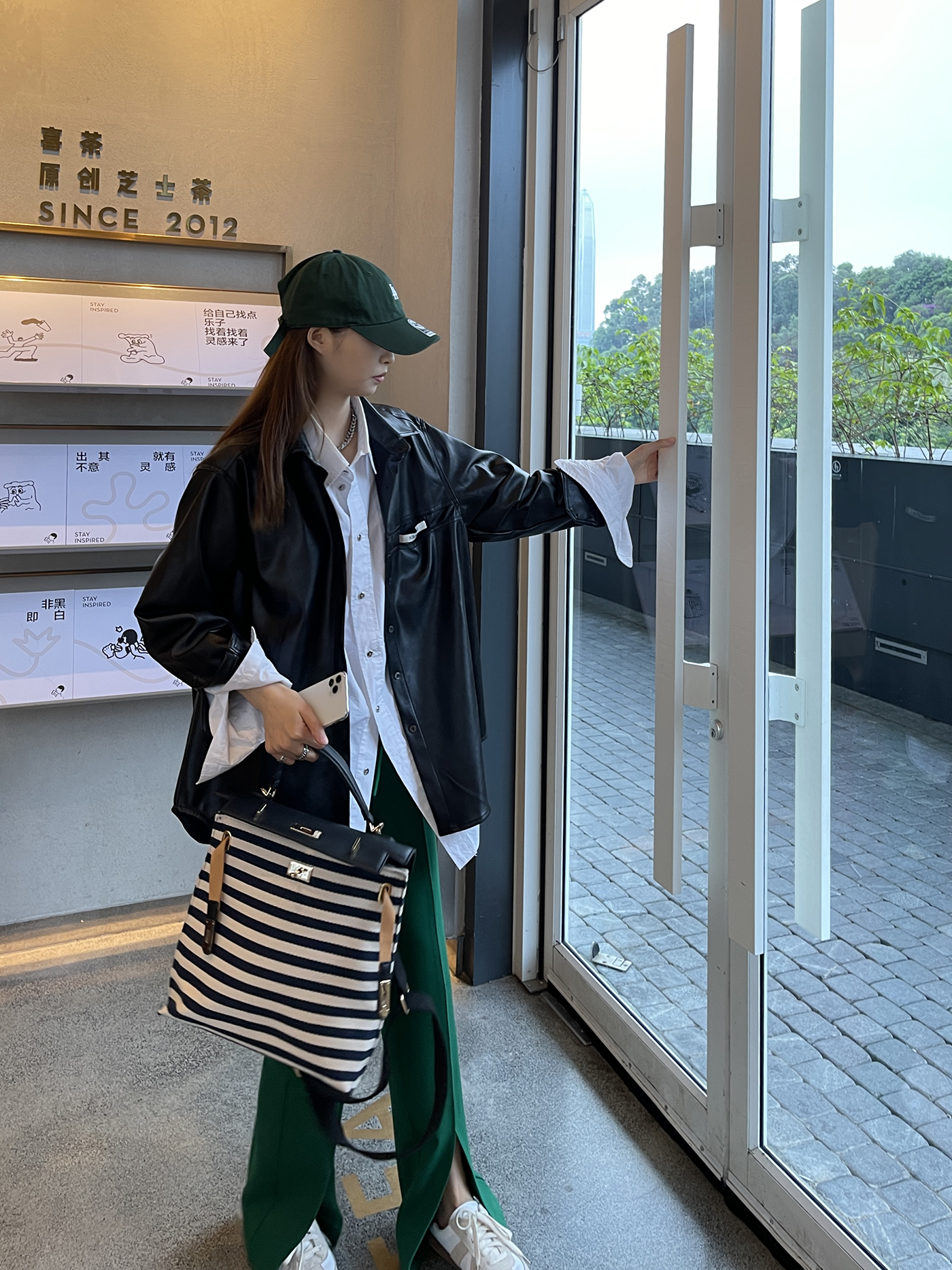 南晨九月宽松中长款pu皮衣