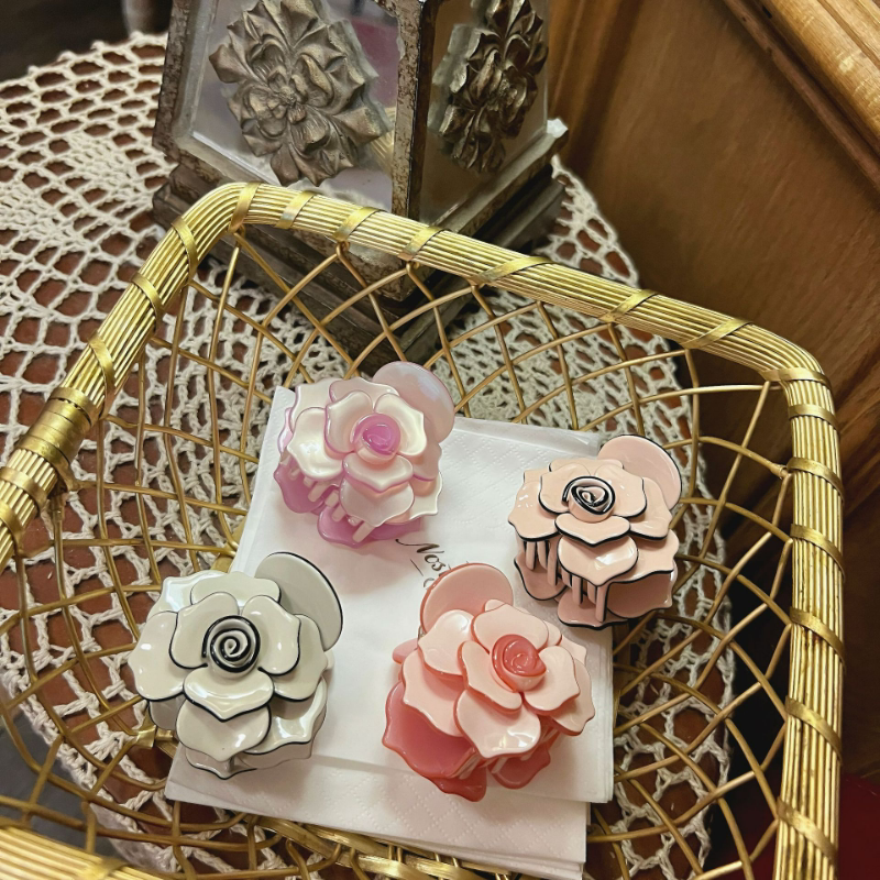 新款法式复古赫本风亮闪玫瑰花甜美ins风抓夹复古优雅少女发饰品