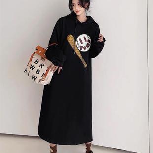 中长款连帽卫衣裙女秋冬季休闲年新款休闲宽松显瘦印花开叉连衣裙