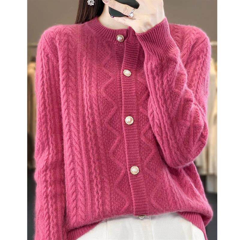 开衫女秋冬加厚宽松大码短款减龄针织衫毛衣外套新麻花