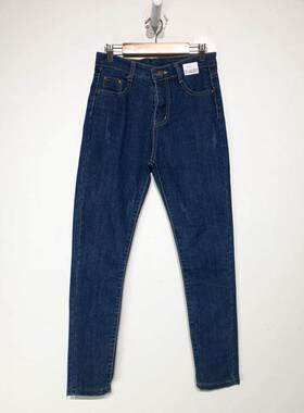 潮系列 Z01-A02617 时尚牛仔九分裤品牌女装折扣颦薪