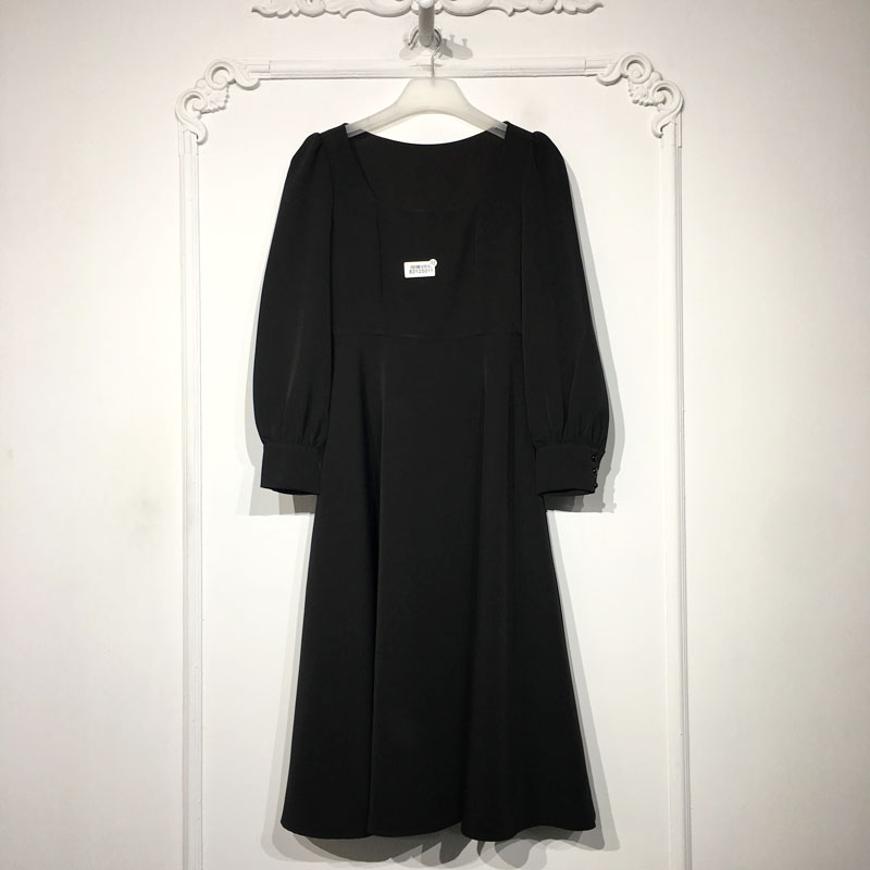 潮系列  8312S019 时尚连衣裙品牌女装折扣馨薪