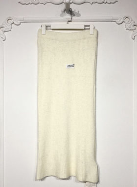 容系列 8325S169 时尚针织半身裙品牌女装折扣颦薪