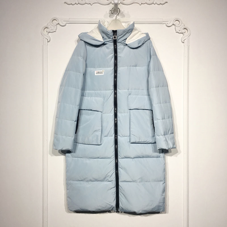 潮系列 8282S093 时尚羽绒服品牌女装折扣颦薪