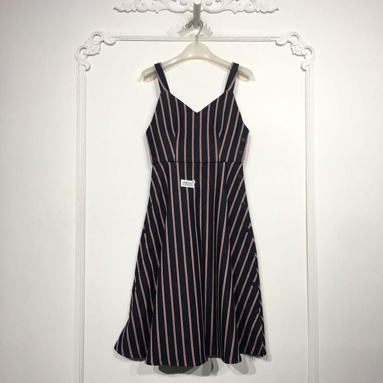 欧旗下FP系列 8152S282 时尚连衣裙品牌女装折扣颦薪