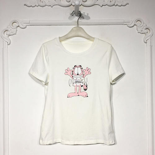 潮系列 8251S095 时尚T恤品牌女装折扣颦薪