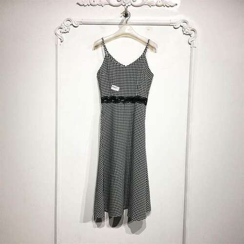 网红系列 D84206 时尚吊带连衣裙品牌女装折扣颦薪