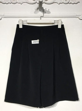 歌J系列 8332S136 时尚短裤品牌女装折扣颦薪