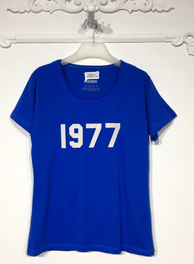 潮系列 8256S124 时尚T恤品牌女装折扣颦薪