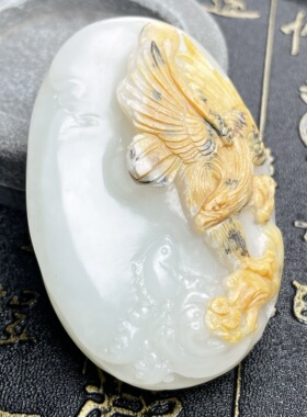 新疆和田玉独籽鹰手把件原皮真籽挂件 名家老师雕刻 羊脂白玉收藏