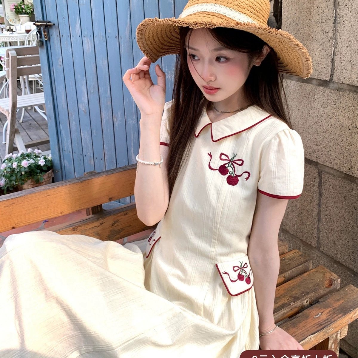 "樱桃来信"清新甜美风撞色绣花收腰连衣裙女泡泡袖长裙