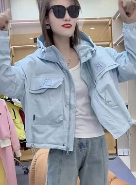 2025春季新款女冲锋衣夹克外套短款宽松精神小款棒球服上衣女风衣
