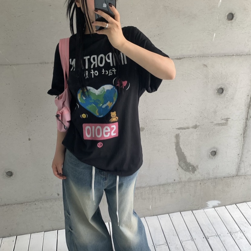 SEOLO时尚爱心涂鸦字母短袖T恤