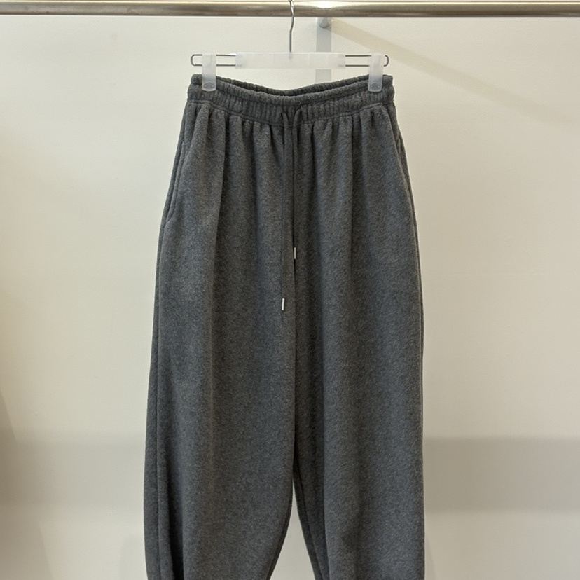 there口袋纯色束脚加绒休闲卫裤