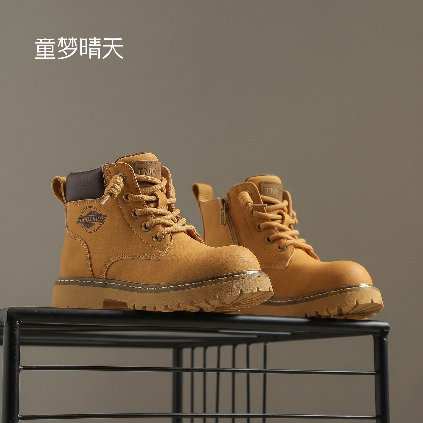 孩子爱穿！百搭款舒适马丁靴图片