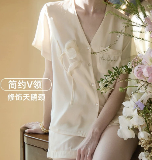 冰丝睡衣女夏季新款家居服短袖套装翻领简约舒适超柔软慵懒家居服