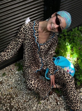 doubleoo克莱茵蓝撞色豹纹仿醋酸家居服性感显瘦气质睡衣吊带短裤