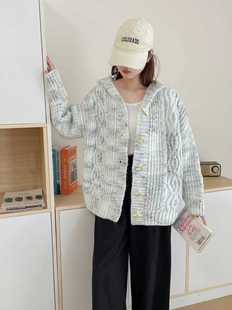 慵懒牛角扣针织外套女秋冬新款 0711 温柔软糯宽松复古毛衣开衫
