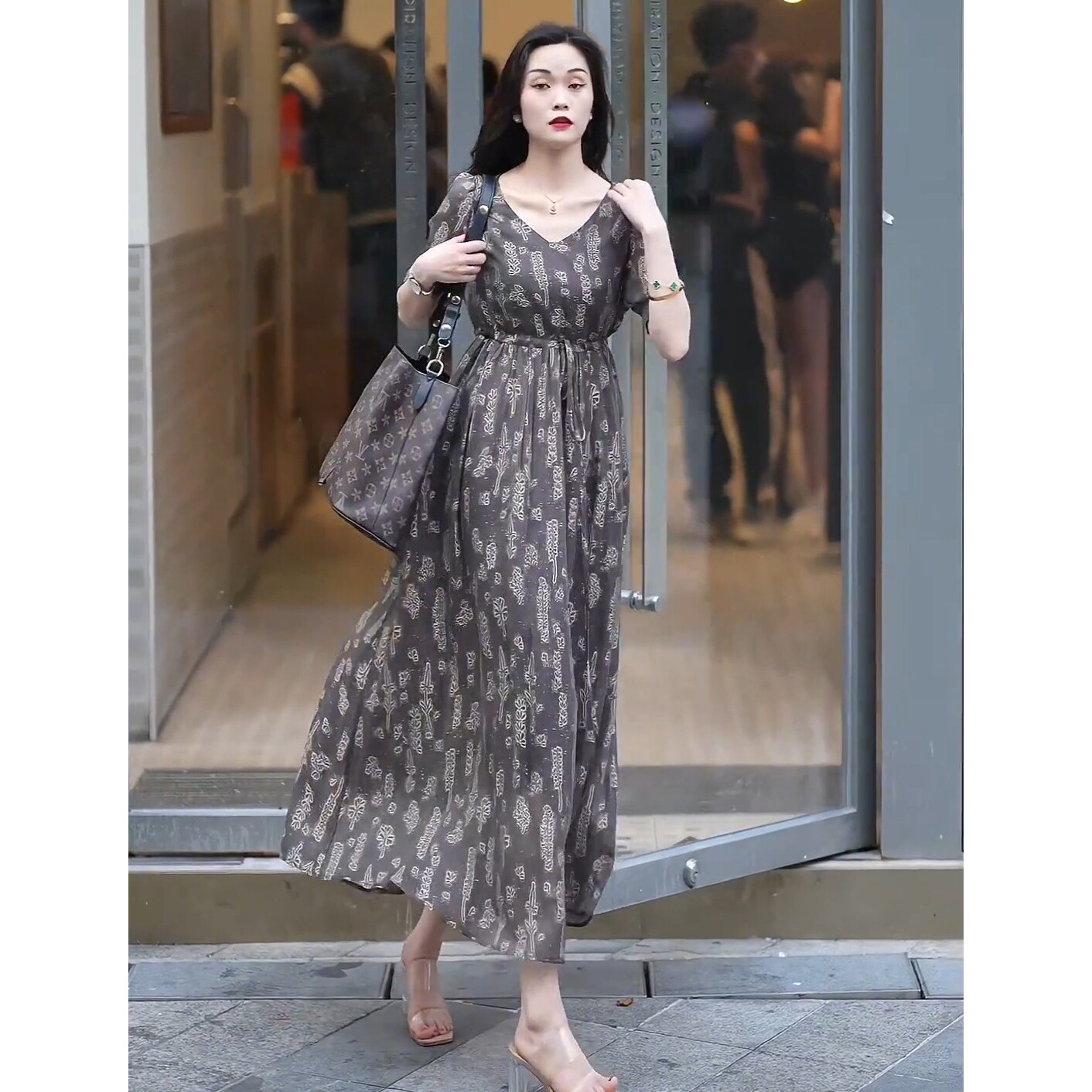声雨竹高品质设计感印花V领短袖气质醋酸连衣裙女夏高腰抽绳雪纺