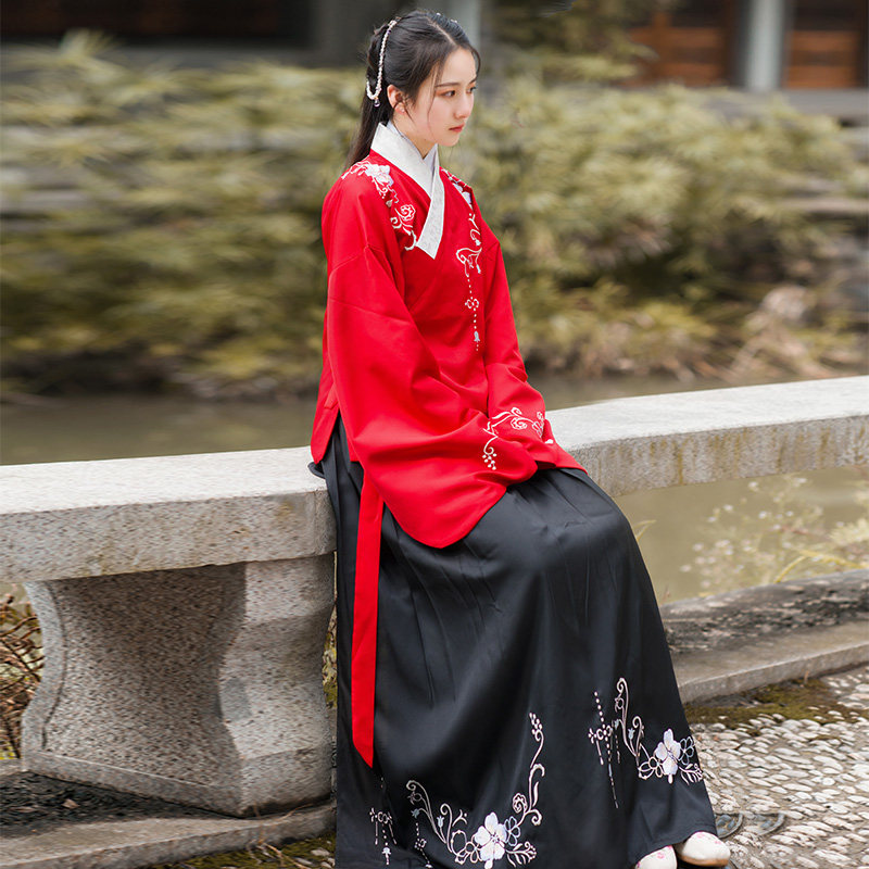 如梦霓裳汉服女袄裙秋蕊香交领琵琶袖绣花春秋装原创日常新款