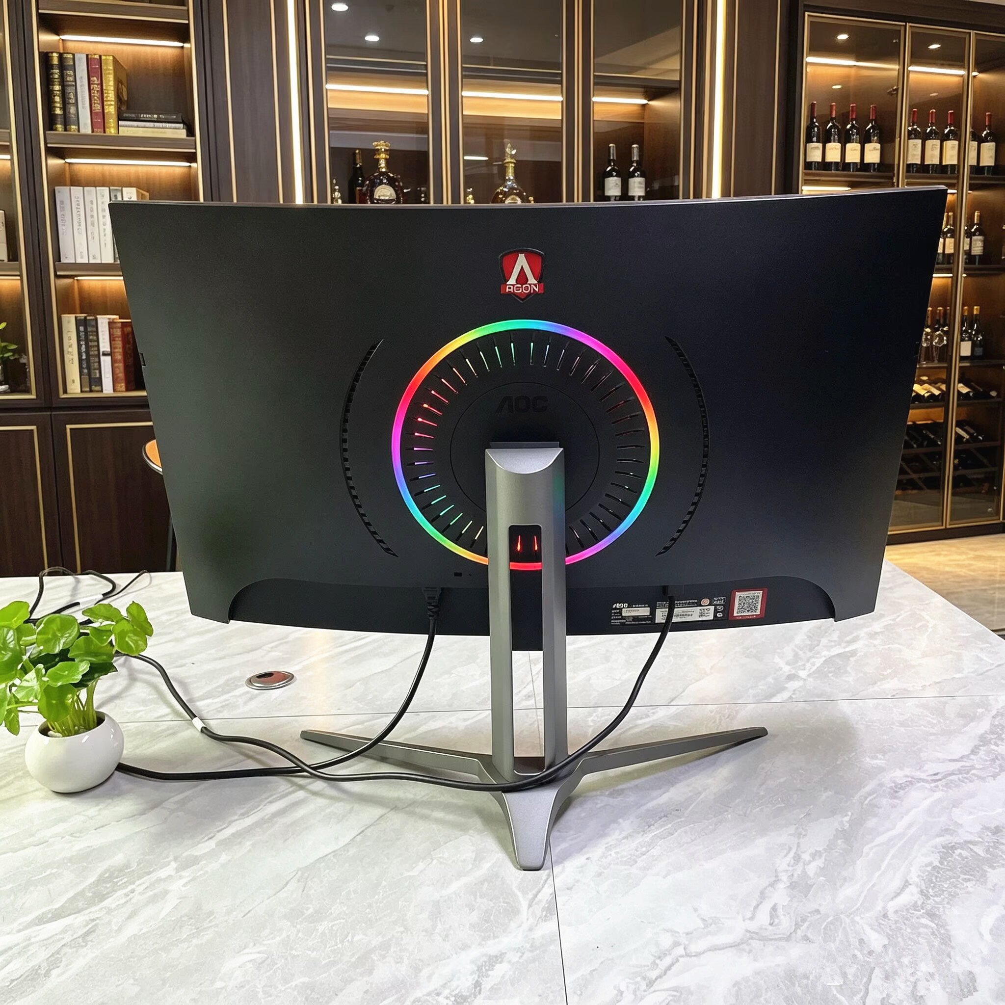 原装AOC 爱攻3代 32寸曲屏1K 165Hz AG323FCXE 电竞二手显示器