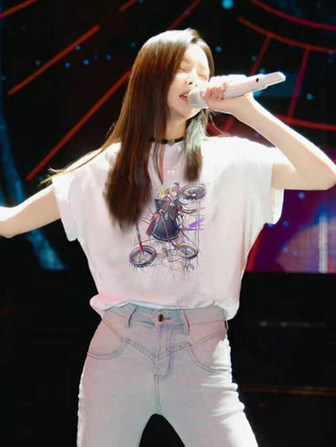 于文文同款宽松短袖T恤女2025夏季新款背影小熊涂鸦印花休闲上衣