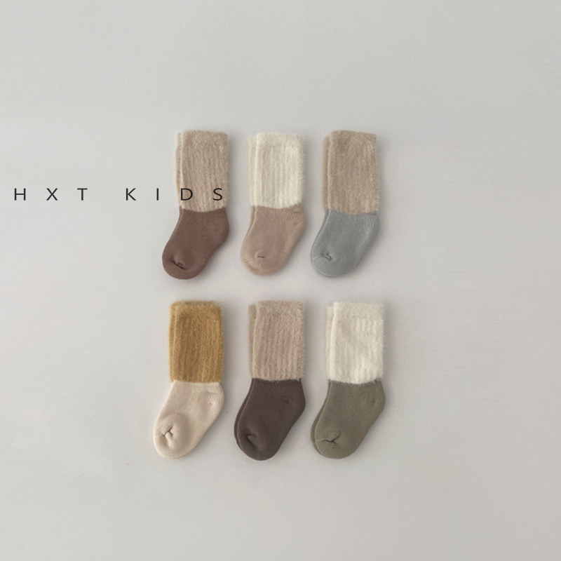 韩版中筒袜拼色保暖穿搭柔软