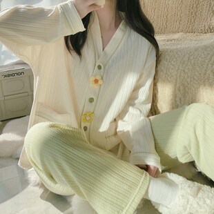 芬腾2025年新款长袖女款棉质睡衣女士春秋季家居服可外穿花朵清新