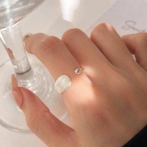 拉丝锆石戒指开口女日常通勤风