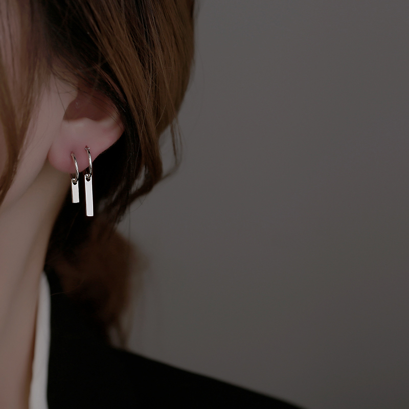 S925纯银长条耳环女长款气质韩国个性耳钉简约高级感轻奢精致耳扣