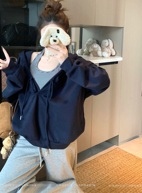 慵懒抽褶连帽V领长袖卫衣女秋季2025新款韩系宽松休闲藏蓝色上衣