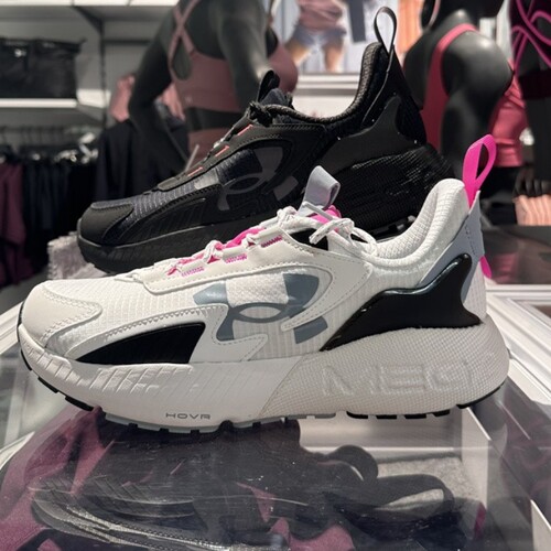 安德玛男跑步鞋厚底时尚