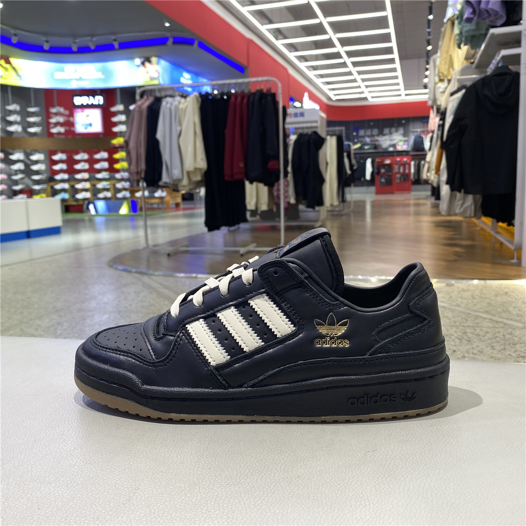 阿迪达斯/阿迪三叶草板鞋低帮女黑金色新款日常通勤百搭鞋JP9021