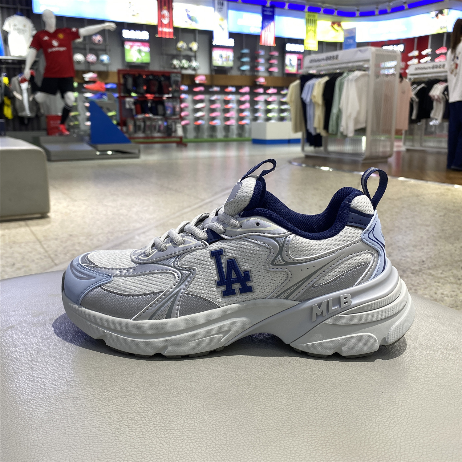MLB男女情侣运动鞋秋季新款网面增高休闲时尚跑步老爹鞋3ARNC055N