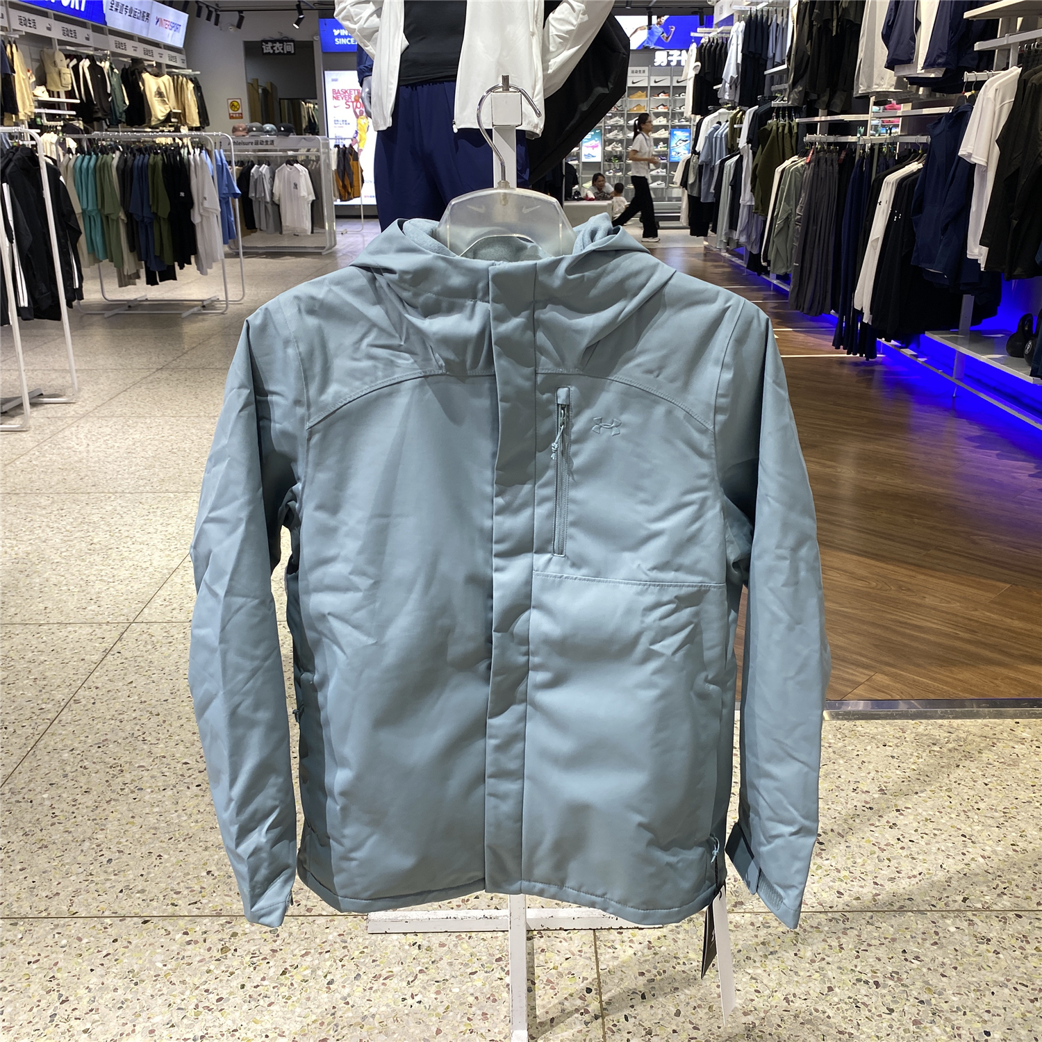 安德玛UnderArmour女三合一夹克秋冬保暖两件套户外冲锋衣1371593