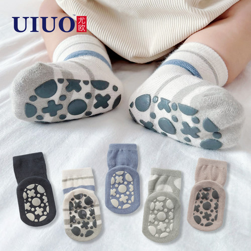 可爱卡通，舒适柔软，软底防滑